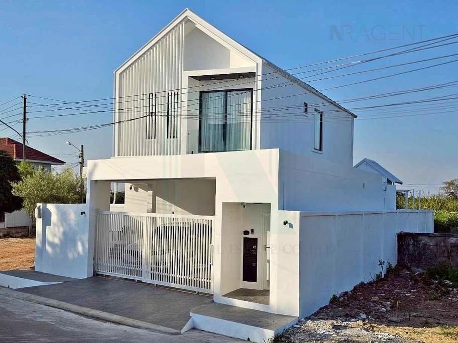 รูป 📌 ขายบ้านเดี่ยว โครงการ บ้านนครินทร์ การ์เด้น 2 ชั้น 4 ห้องนอน 6 ห้องน้ำ - รูปที่ 1/8