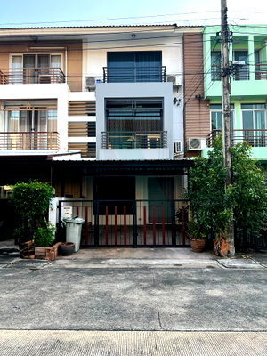 ทาวน์โฮม สถานีรถไฟฟ้าหลักสี่ : 📌 ขายทาวน์โฮม โครงการ วิสต้า ปาร์ค วิภาวดี 3 ชั้น 3 ห้องนอน 3 ห้องน้ำ