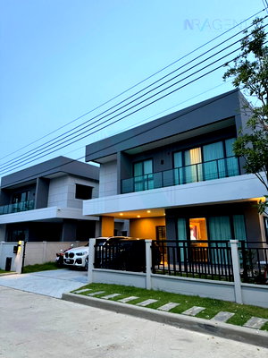 บ้านเดี่ยว สนามบินสุวรรณภูมิ : 📌 ขายบ้านเดี่ยว โครงการ เซนโทร บางนา 2 ชั้น 3 ห้องนอน 4 ห้องน้ำ