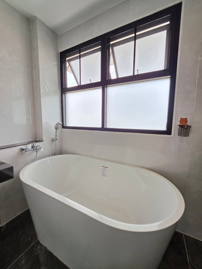 รูป บ้านใหม่ ในโครงการใหม่ 4ห้องนอน มีอ่างอาบน้ำ - รูปที่ 12/33