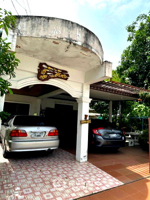 บ้านเดี่ยว รามอินทรา 8 : บ้านห้าห้องนอนเลี้ยงสัตว์ได้ใน Rung Sawang Village ย่านอนุสาวรีย์ (ID 3181366)