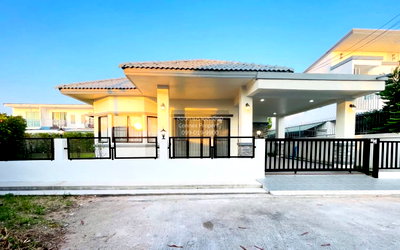 Houses for sale Thai Polymer Textile  : For Sale House  , Ratanakorn Village 19 , Nong Prue , Bang Lamung , Chon Buri , CX-157121 ✅ Live chat with us ADD LINE @connexproperty ✅