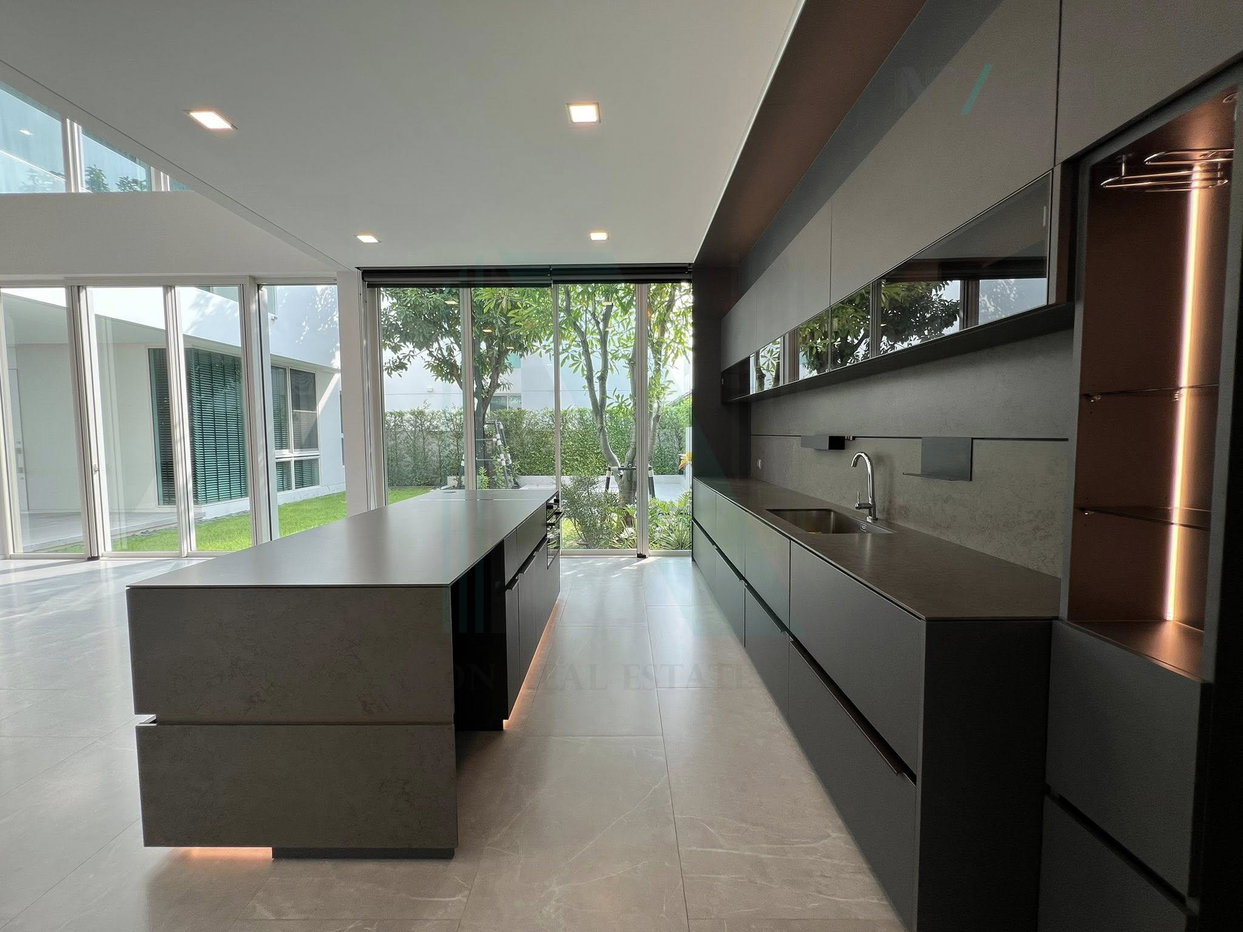 รูป 📌 ขายบ้านเดี่ยว โครงการ วีเว่ บางนา กม. 7 2 ชั้น 4 ห้องนอน 5 ห้องน้ำ - รูปที่ 4/8