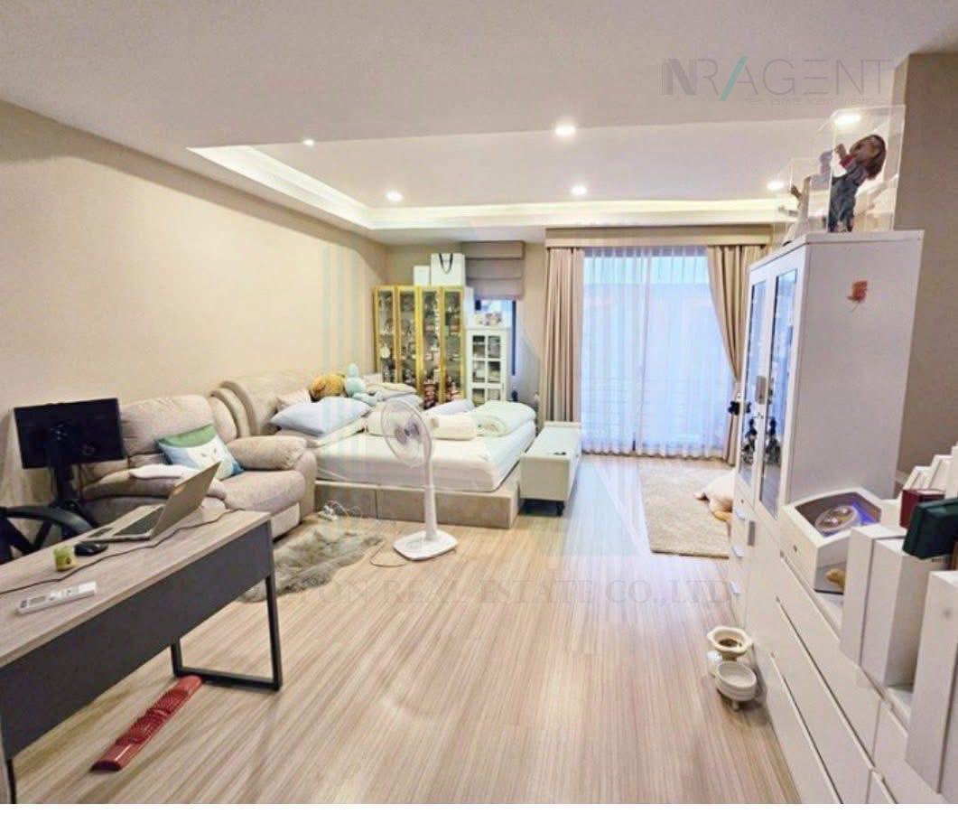 รูป 📌 ขายทาวน์โฮม  โครงการ ชิเซน พัฒนาการ 32 3 ชั้น 3 ห้องนอน 3 ห้องน้ำ - รูปที่ 7/8
