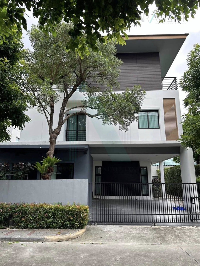 Houses for rent : 📌 For Rent 3-story House BAAN LUMPINI SUANLUANG RAMA 9 5 bedroom 5 bathroom