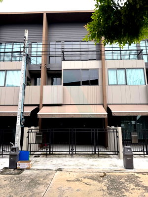 ทาวน์โฮม ม.รามคำแหง 2 : 📌 ขายทาวน์เฮาส์ โครงการ บ้านกลางเมือง บางนา-วงแหวน 3 ชั้น 3 ห้องนอน 3 ห้องน้ำ