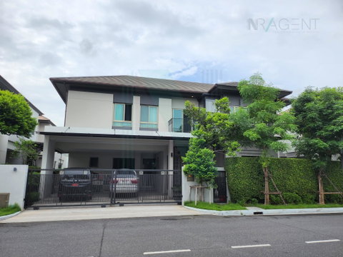 📌 ให้เช่าบ้านเดี่ยว 2 ชั้น แกรนด์ บางกอก บูเลอวาร์ด ศรีนครินทร์ 4 ห้องนอน 5 ห้องน้ำ