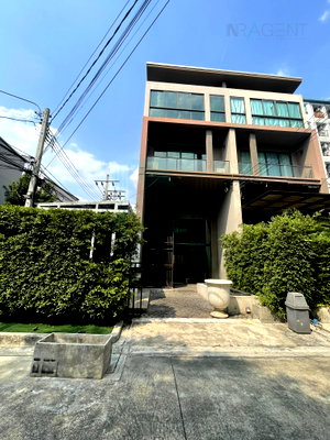 ทาวน์โฮม ถนนงามวงศ์วาน : 📌 ขายทาวน์เฮาส์ โครงการ บ้านกลางเมือง รัชโยธิน 3 ชั้น 3 ห้องนอน 4 ห้องน้ำ