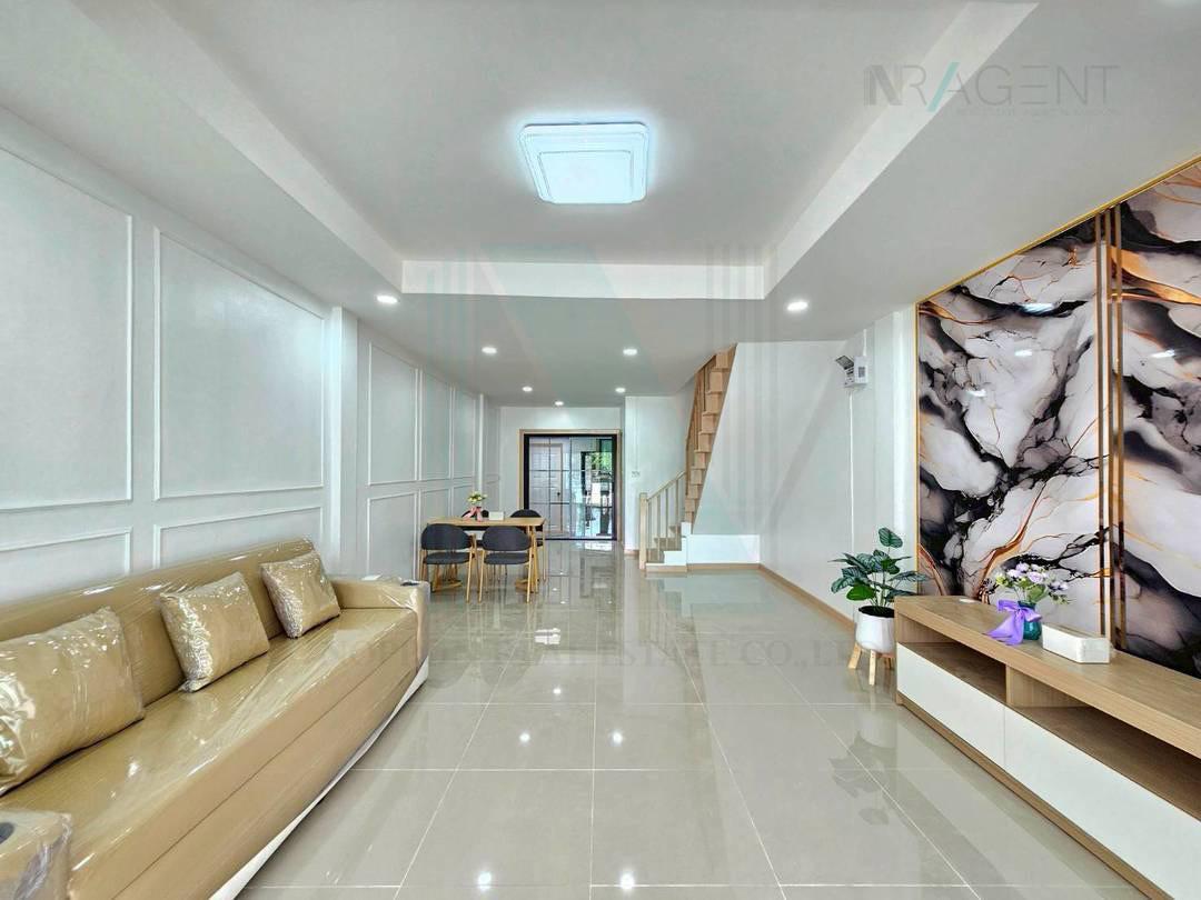 รูป 📌 ขายทาวน์เฮาส์ โครงการ ปิยวรารมย์ 1 2 ชั้น 4 ห้องนอน 2 ห้องน้ำ - รูปที่ 2/8