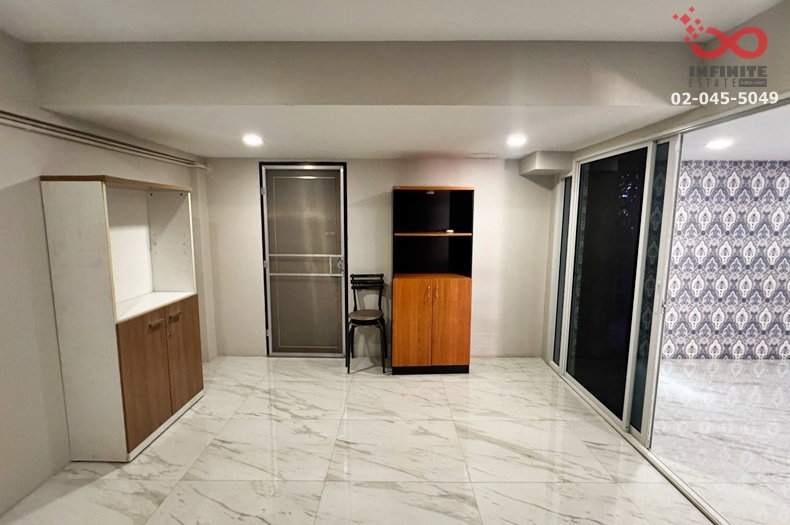 รูป ขายอาคารพาณิชย์ 2 คูหา 3.5 ชั้น 54 ตร.ว. ติดถนนพระยาสุเรนทร์ - รามอินทรา ทำโฮมออฟฟิศเหมาะมาก  ใกล้รถไฟฟ้าสายสีชมพู - รูปที่ 5/17