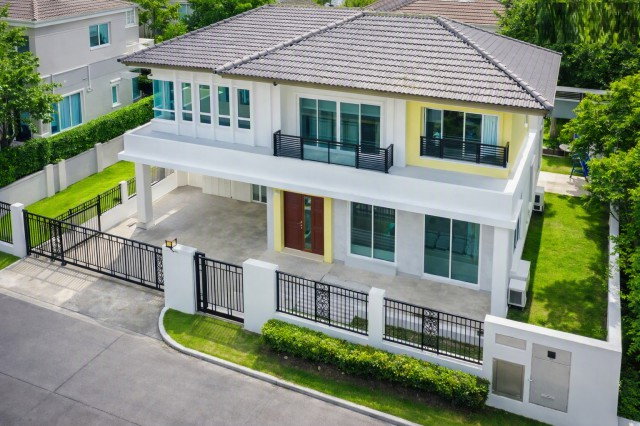 กรุงเทพกรีฑา9-19 บ้านเดี่ยว 2 ชั้น5นอน 5น้ำ 80ตร.ว. 300ตร.ม.ARLบ้านทับช้าง 1.75กม. สนามกอล์ฟยูนิโก้ 300ม.หรูหรา พร้อมเฟอร์ฯ