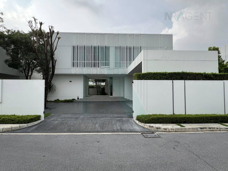 ขายบ้านเดี่ยว : 📌 ขายบ้านเดี่ยว โครงการ วีเว่ บางนา กม. 7 2 ชั้น 4 ห้องนอน 5 ห้องน้ำ