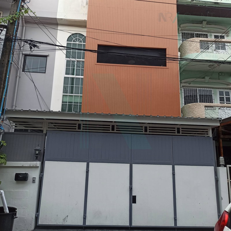 Townhouses for rent : 📌 For Rent 3-story Townhouse BAAN 84 MANSION 4 bedroom 3 bathroom