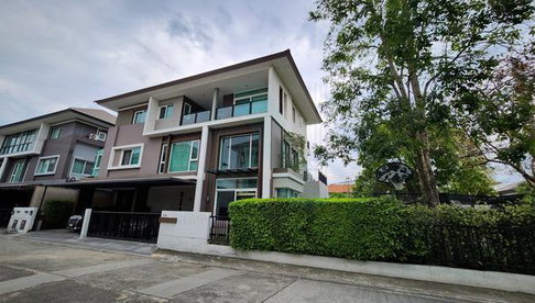 📌 ขายบ้านเดี่ยว โครงการ คาซ่า เลเจ้นด์ เกษตร-นวมินทร์ 3 ชั้น 6 ห้องนอน 7 ห้องน้ำ