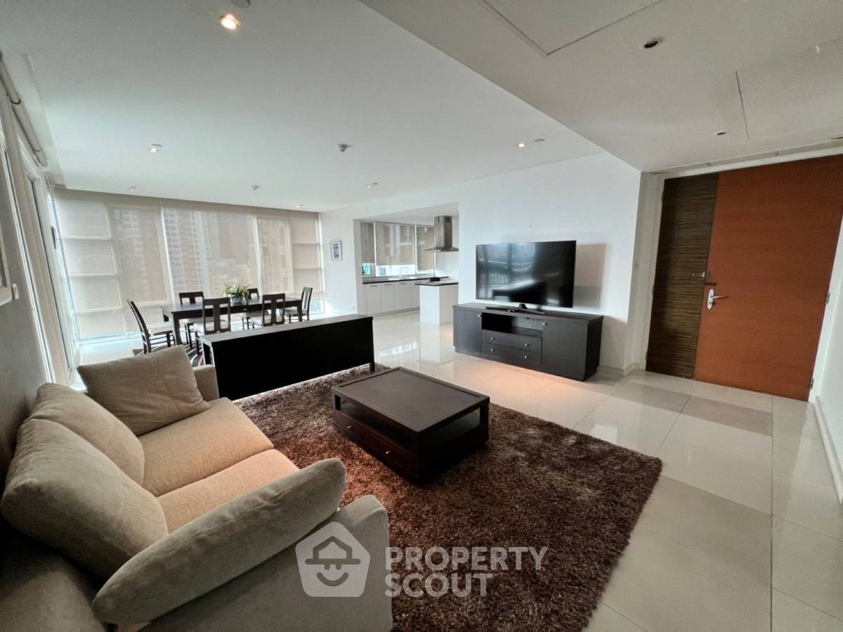 รูป คอนโด 3 ห้องนอน 170 ตร.ม. ที่ Fullerton Sukhumvit ใกล้ BTS เอกมัย (ID 1525601) - รูปที่ 2/17