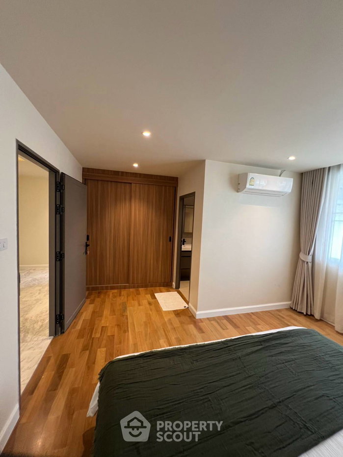 picture 236 Sqm 4-BR Condo At DS Tower 1 Near BTS Phrom Phong (ID 3182121) - 16/20
