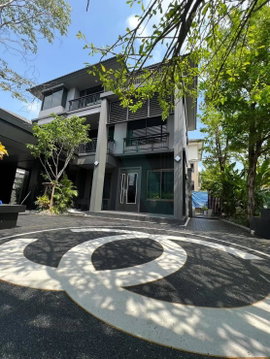 📌 ขายบ้านเดี่ยว โครงการ เดอะ แพลนท์ เอลิท พัฒนาการ 3 ชั้น 7 ห้องนอน 7 ห้องน้ำ