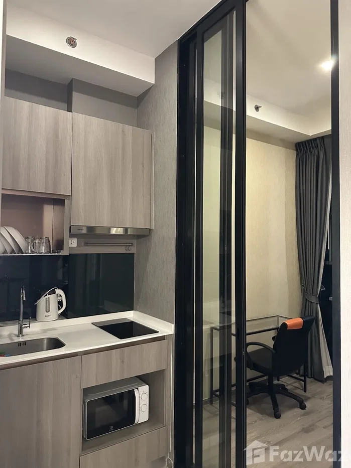 picture 🌟 High-End Bangkok Oasis: Smart 1-Bed + Flex Room at On Nut 6667601 - 8/19