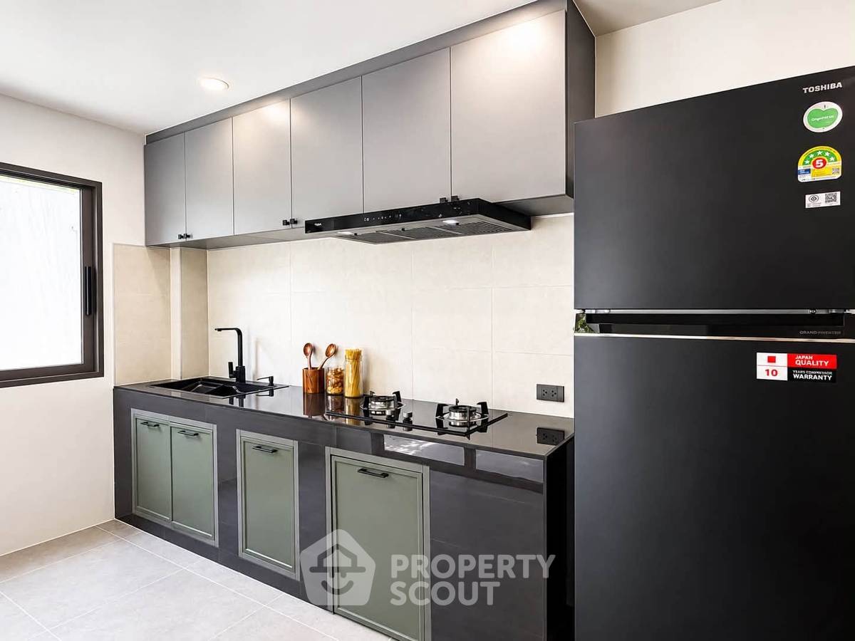 picture 322 Sqm 3-Bedroom Villa For Sale In Palai Chalong Phuket (ID 3182924) - 10/29