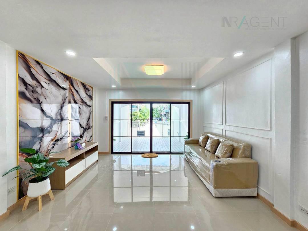 รูป 📌 ขายทาวน์เฮาส์ โครงการ ปิยวรารมย์ 1 2 ชั้น 4 ห้องนอน 2 ห้องน้ำ - รูปที่ 5/8
