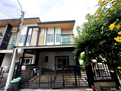 ขายทาวน์โฮม : 📌 ขายทาวน์เฮาส์ โครงการ กัสโต้ พหลโยธิน – รามอินทรา 2 ชั้น 4 ห้องนอน 3 ห้องน้ำ
