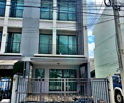 Townhouses for sale Department of Mental Health : 📌 For Sell Town house BAAN KLANG MUANG NGAMWONGWAN 3-story 3 bedroom 3 bathroom