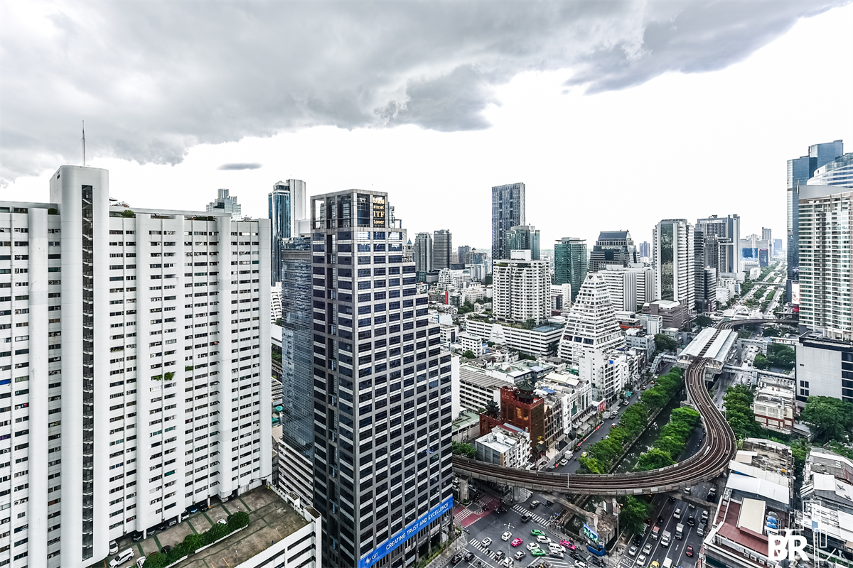 picture Special Unit, Great Value M Silom near BTS Chong Nonsi - 3/10