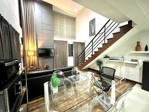 LTH15852 - Duplex Condo for Rent Ratchadamri | The Rajadamri | 58 sq.m. | 1 Bed 2 Bath | BTS Ratchadamri | 40K | คอนโดดูเพล็กซ์ให้เช่า ราชดำริ