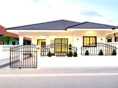 Houses for sale : For Sale House , Chokchai Village 5 , Nong Prue , Bang Lamung , Chon Buri , CX-160830 ✅ Live chat with us ADD LINE @connexproperty ✅