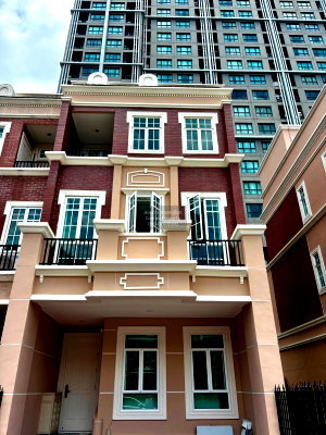 เช่าทาวน์โฮม แม็คโคร ฟู้ดเซอร์วิส สุขุมวิท 71 : เช่าLuxury Corner Townhouse for rent  ห้องมุม หน้ากว้าง พระโขนง เขต วัฒนา กรุงเทพ CX-167235 ✅ ทักไลน์ @connexproperty ตอบทันที ทีมงานมืออาชีพ ✅