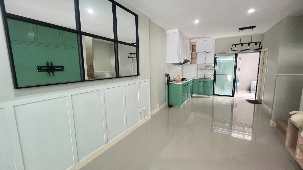 รูป ให้เช่าทาวน์โฮม 3ชั้น นลินอเวนิว 5 ทำเลรามอินทรา-มีนบุรี - รูปที่ 8/23