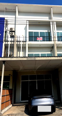 Shophouses for sale Bangkok : For Sale Commercial Building , Foresta View Songprapha - Donmueang , Si Kan , Don Mueang , Bangkok , CX-151540 ✅ Live chat with us ADD LINE @connexproperty ✅