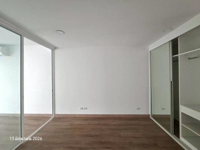 picture OFFICE 38.58 Sq.w. Bang Phlat Bangkok for 2.4M - 9/33