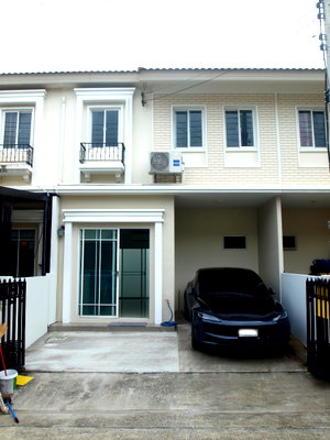 Townhouses for sale วิทยาลัยเทคนิคปทุมธานี : Pruksa Ville 113 Tiwanon-Rangsit, Pathum Thani