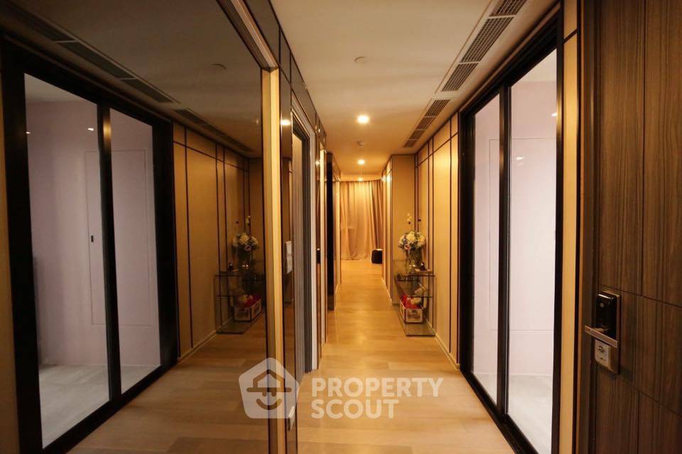picture 42nd-Floor 3-BR At Ashton Asoke, 70m To MRT Sukhumvit (ID 511484) - 6/11