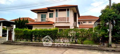 บ้านเดี่ยว วิทยาลัยเชียงใหม่บริหารธุรกิจนานาชาติ : ขายบ้าน 3 ห้องนอน 400 ตร.ม. ดิโอเรียนทอล สารภี เชียงใหม่ (ID 3185960)