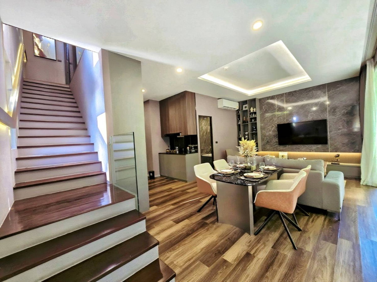picture Luxury Penthouse Condominium for Rent – Prime Location Opposite Central Si Racha - 5/22