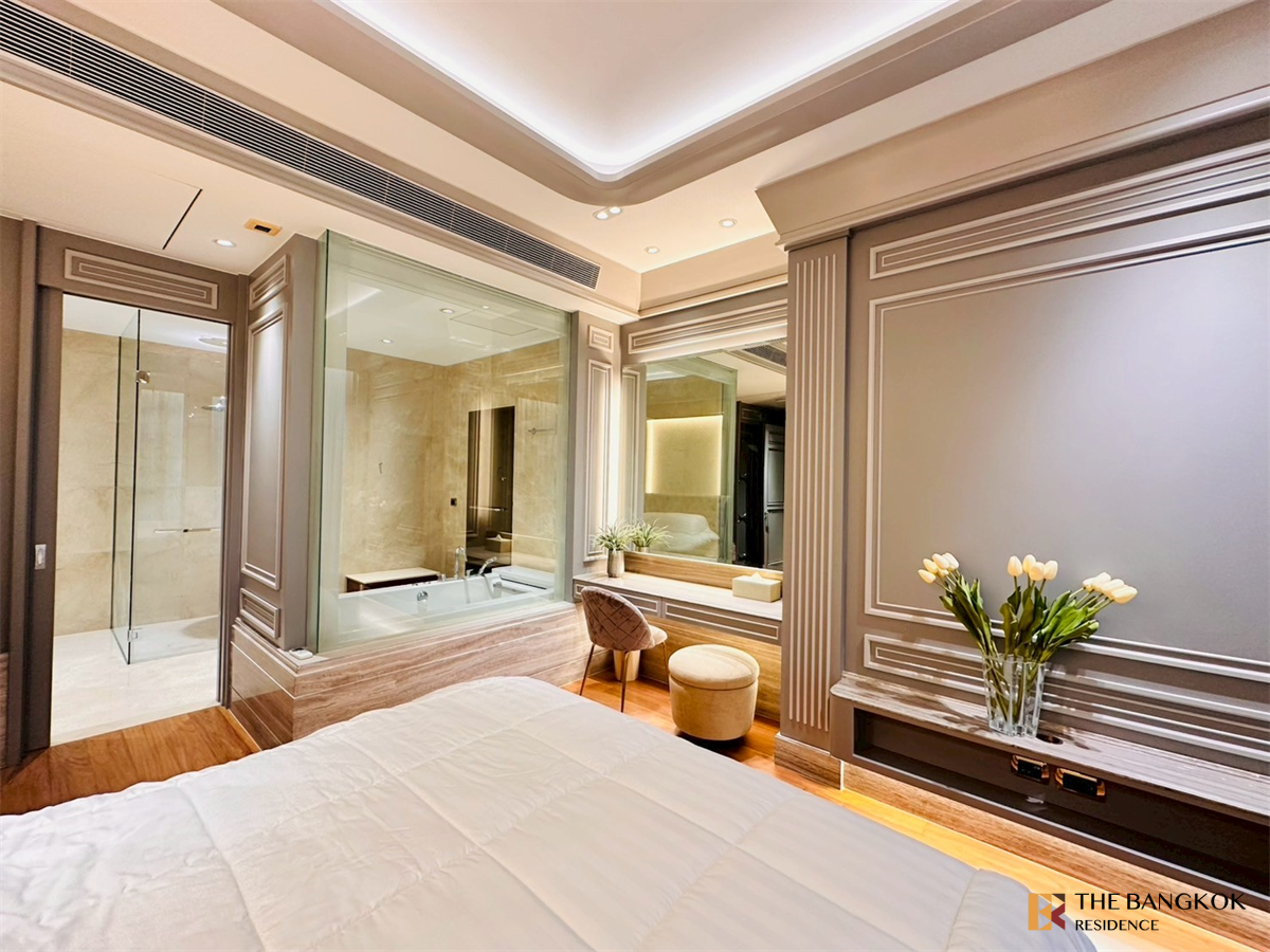 picture Luxury Unit, Ready for You Without the Wait Marque Sukhumvit near BTS Phrom Phong - 1/10