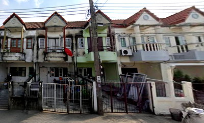 ทาวน์โฮม ถนนพุทธมณฑล สาย 3 : SJD129🏡 ทาวน์เฮ้าส์ 2 ชั้น เพชรเกษม 110 | บ้านราคาดี สำหรับสายรีโนเวท