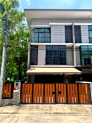 ทาวน์โฮมให้เช่า : R3090  ให้เช่าทาวน์โฮม 3 ชั้น หลังมุม หมู่บ้านพฤกษาวิลล์ 64 สายไหม (ว่างค่ะ) ใกล้ BTS สถานีคูคต
