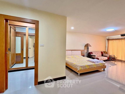 รูปภาพ คอนโด 2 ห้องนอน ชั้น 28 ขนาด 134 ตร.ม. Sarin Place Condominium ใกล้ BTS รัชโยธิน (ID 3185093)
