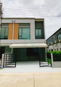 ให้เช่าทาวน์เฮาส์ 2 ชั้น พลีโน่ สุขุมวิท-บางนา 2 3 ห้องนอน 2 ห้องน้ำ