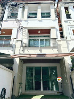 รูปภาพ 🏡✨ ทาวน์โฮม 3 ชั้น บ้านกลางเมือง เดอะ ปารีส พระราม 9 – กรุงเทพกรีฑา 7 3 ห้องนอน 3 ห้องน้ำ เฟอร์นิเจอร์ครบ | พร้อมเข้าอยู่