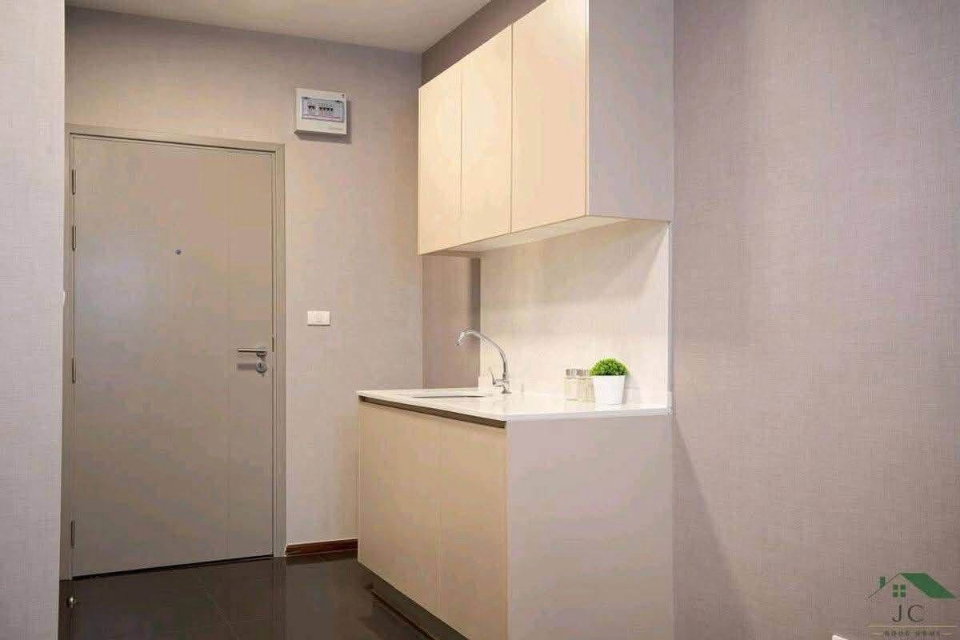 picture A Space Me Sukhumvit            77 - 9/10