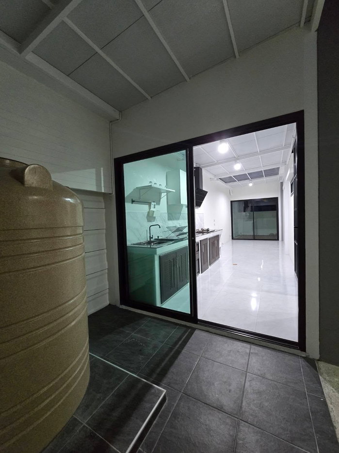 รูป ให้เช่า The Complete Sriracha **บ้านรีโนเวทใหม่** - รูปที่ 18/21