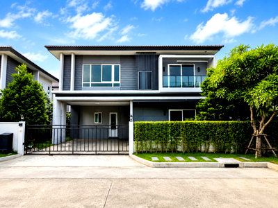 บ้านเดี่ยวให้เช่า : 🏡✨ ให้เช่าบ้านเดี่ยว 2 ชั้น สไตล์มูจิ – Centro พหลฯ–วิภาวดี 2 📍 บ้านหลังมุม ติดสวนส่วนกลาง ทำเลดีที่สุดของโครงการ เงียบสงบ เป็นส่วนตัว