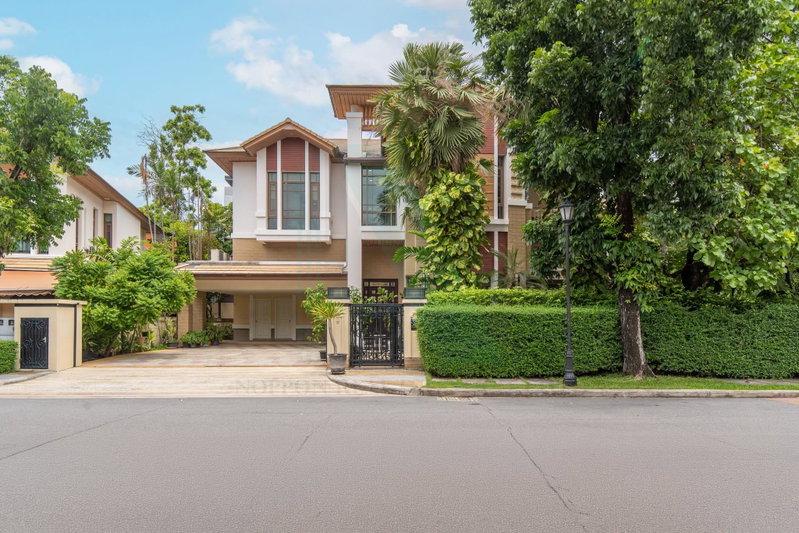 Houses for rent : 📌 For Rent 2-story House BAAN SANSIRI SUKHUMVIT 67 5 bedroom 6 bathroom