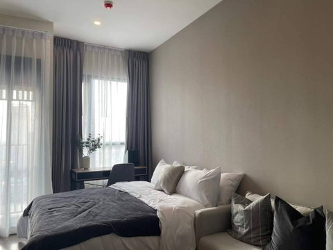 🏷️ P-9923 | Knightsbridge Prime Onnut : High Floor & High Ceiling! Near BTS On Nut 18,000 THB | Line ID: @easycondoplus | 099-229-6397