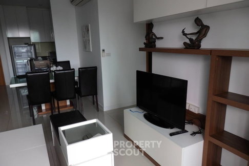 คอนโด 2 ห้องนอน Circle Condominium ใกล้ MRT เพชรบุรี (ID 884332)
