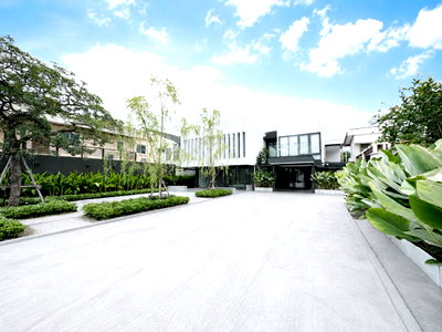 Home office for sale Bangkok : Detached House for Sale in Sukhumvit 71 | Pridi Banomyong 26 | Phra Khanong–Ekkamai Area